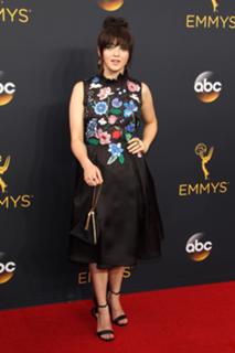 Maisie Williams feet photo thumbnail