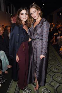 Lily James feet photo thumbnail