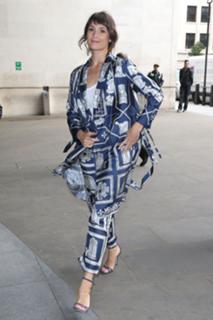 Gemma Arterton feet photo thumbnail