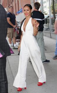 Jada Pinkett Smith feet photo thumbnail
