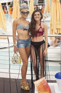 Pixie Lott feet photo thumbnail