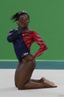 Simone Biles feet photo thumbnail