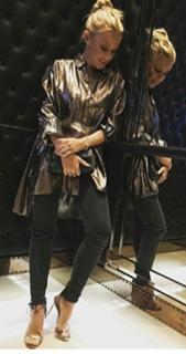Kylie Minogue feet photo thumbnail