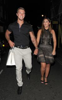 Jacqueline Jossa feet photo thumbnail