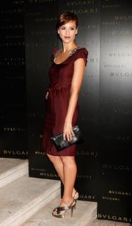 Jessica Alba feet photo thumbnail