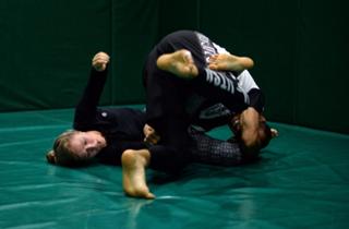 Ronda Rousey feet photo thumbnail
