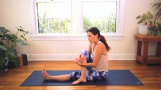 Adriene Mishler feet photo thumbnail
