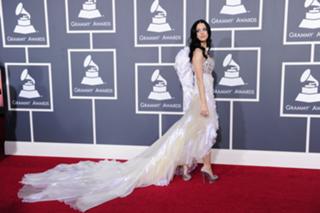 Katy Perry feet photo thumbnail