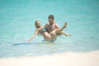 Heidi Montag feet photo thumbnail