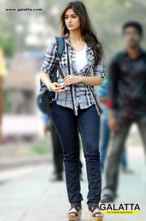 Ileana D'Cruz feet photo thumbnail