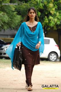 Ileana D'Cruz feet photo thumbnail