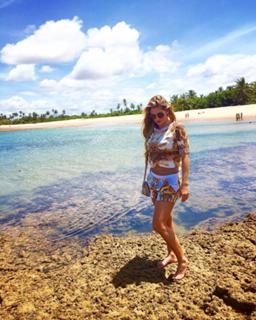 Lívia Andrade feet photo thumbnail