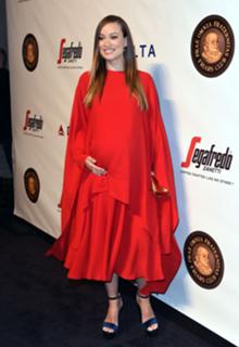 Olivia Wilde feet photo thumbnail