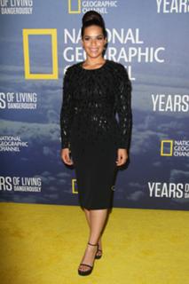 America Ferrera feet photo thumbnail