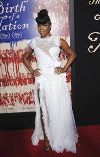 Gabrielle Union feet photo thumbnail