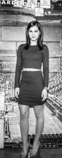 Megan Olivi feet photo thumbnail