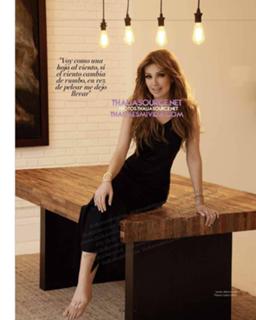 Thalía feet photo thumbnail