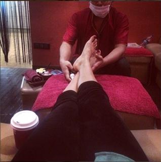 Sonam Bajwa feet photo 3