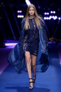 Gigi Hadid feet photo thumbnail