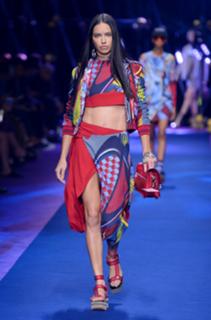 Adriana Lima feet photo thumbnail
