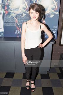 Natalia Dyer feet photo 5