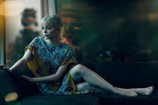 Emma Stone feet photo thumbnail