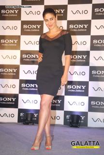 Kareena Kapoor feet photo thumbnail