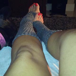 Karin Klemp feet photo thumbnail