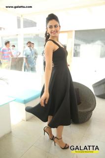 Rakul Preet Singh feet photo thumbnail
