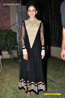 Rakul Preet Singh feet photo thumbnail