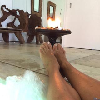 Veronica Maya feet photo thumbnail