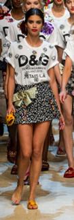 Sara Sampaio feet photo thumbnail