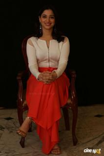 Tamannaah Bhatia feet photo thumbnail