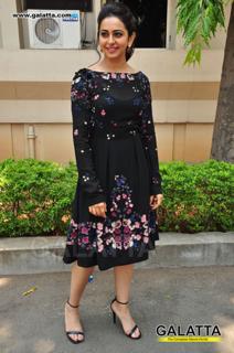 Rakul Preet Singh feet photo thumbnail