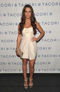 Jessica Lowndes feet photo thumbnail