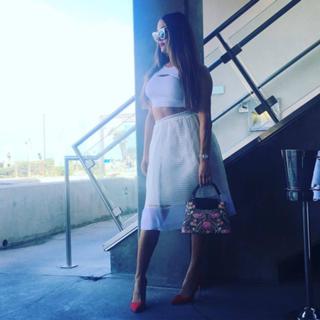 Nikki Garcia feet photo thumbnail