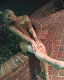 Paris Jackson feet photo thumbnail