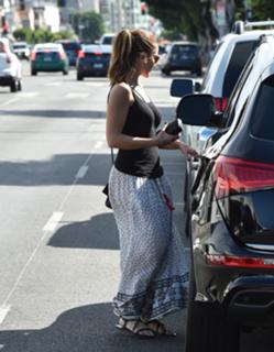 Minka Kelly feet photo thumbnail