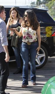 Salma Hayek feet photo thumbnail