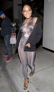 Christina Milian feet photo thumbnail