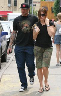 Sandra Bullock feet photo thumbnail