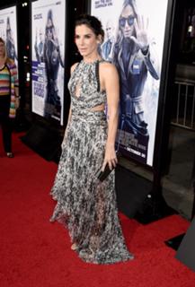 Sandra Bullock feet photo thumbnail