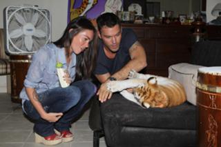Megan Fox feet photo thumbnail