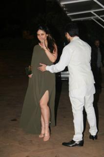 Kareena Kapoor feet photo thumbnail