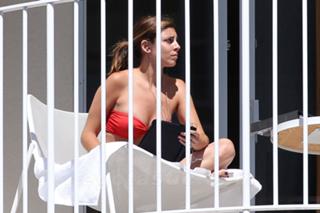 Jamie-Lynn Sigler feet photo thumbnail