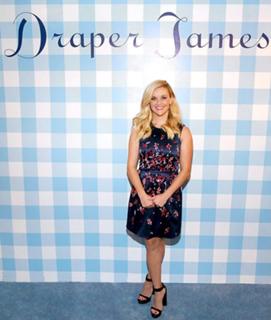 Reese Witherspoon feet photo thumbnail