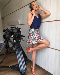 Ana Hickmann feet photo thumbnail