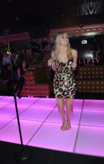 Pixie Lott feet photo thumbnail