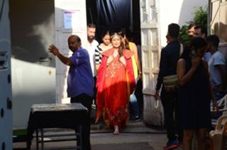 Kareena Kapoor feet photo thumbnail