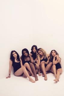 Camila Cabello feet photo thumbnail